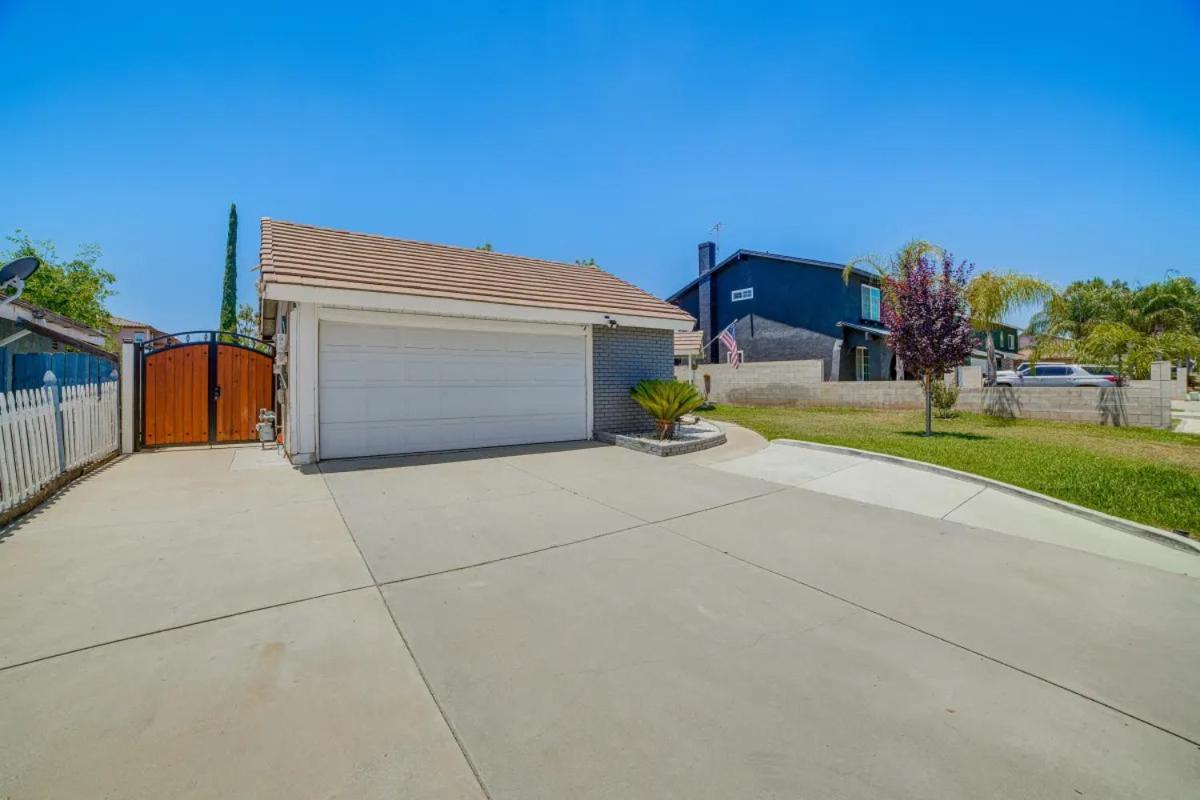 Spacious Studio With Private Entry Moreno Valley Exterior foto